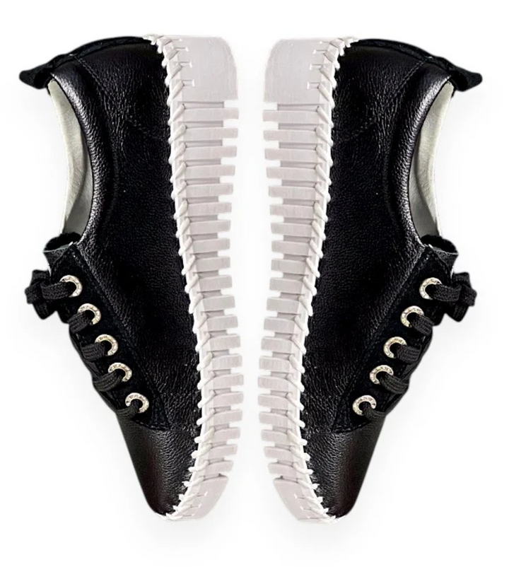 Black Point Toe Leather Sneakers