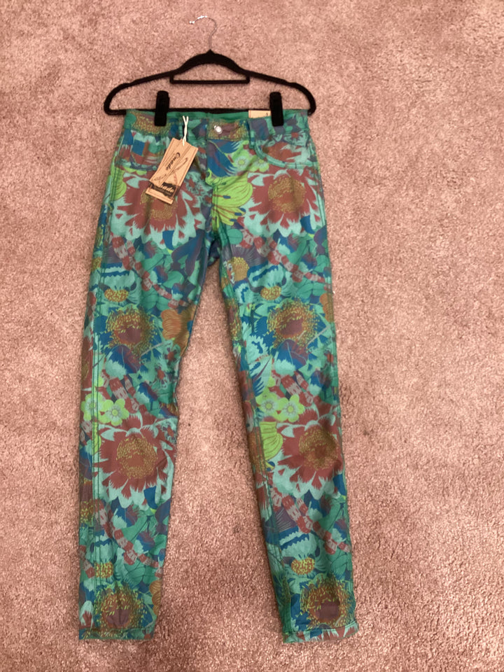 Reversible jeans