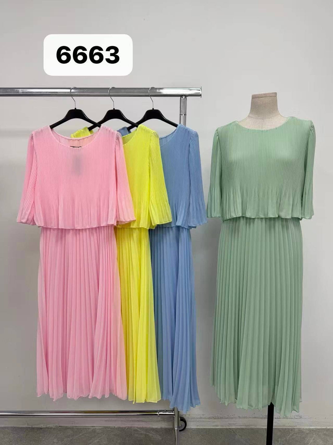 Plain Crew Cape Pleated Plisse Maxi Dress